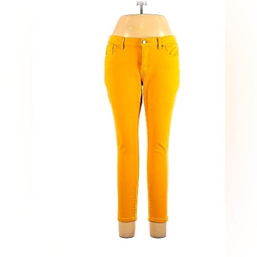 Gold A.n.a petite pants size 12P in Amazing condition